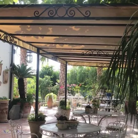 Oda ve Kahvaltı La Capanna Di Giuseppe E Maria